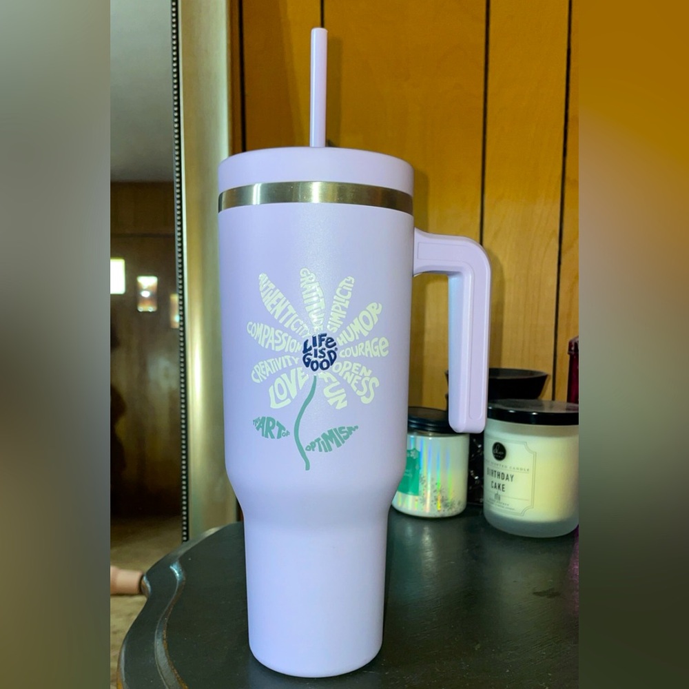 Life is Good 40 oz tumbler 💜